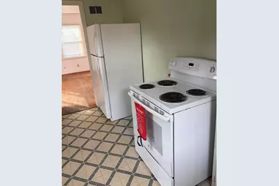 900 E Holt Ave, Milwaukee, WI 53207 - Photo 5