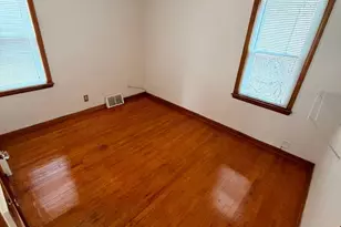 900 E Holt Ave, Milwaukee, WI 53207 - Photo 3