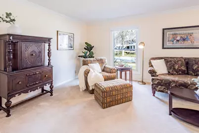 416 S Comanche Ln, Waukesha, WI 53188 - Photo 9