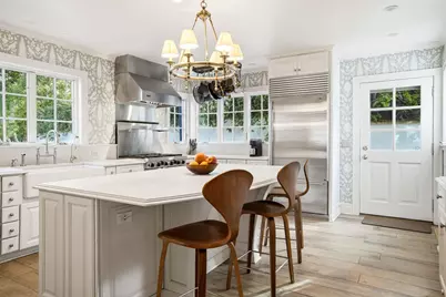 323 S Garfield Ave, Janesville, WI 53545 - Photo 3