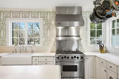 323 S Garfield Ave, Janesville, WI 53545 - Photo 17