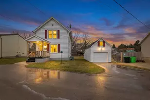 453 Alley St, Mayville, WI 53050 - Photo 17