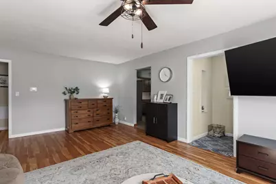 10506 W Grange Ave, Hales Corners, WI 53130 - Photo 9