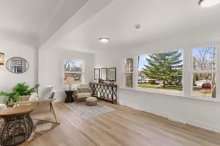 408 E Geneva St, Delavan, WI 53115 - Photo 7