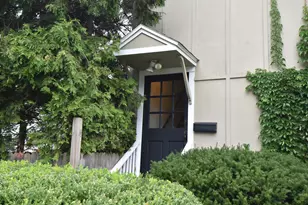 661 S Lake Shore Dr, Lake Geneva, WI 53147 - Photo 1