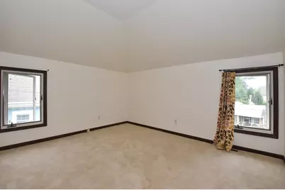 661 S Lake Shore Dr, Lake Geneva, WI 53147 - Photo 25