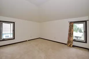 661 S Lake Shore Dr, Lake Geneva, WI 53147 - Photo 25