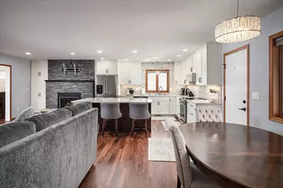 613  Ridgeview Dr, Onalaska, WI 54650 - Photo 5