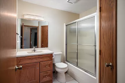 613  Ridgeview Dr, Onalaska, WI 54650 - Photo 17