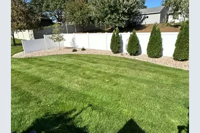 613  Ridgeview Dr, Onalaska, WI 54650 - Photo 25