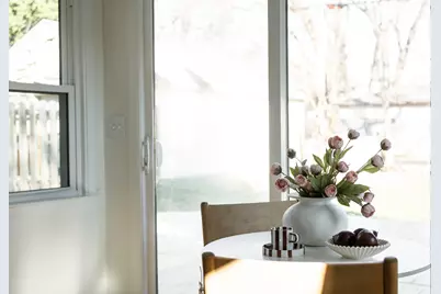 860 W La Salle Ave, Glendale, WI 53209 - Photo 9