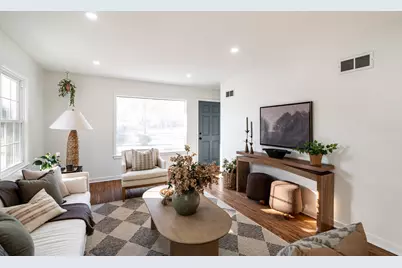 860 W La Salle Ave, Glendale, WI 53209 - Photo 3