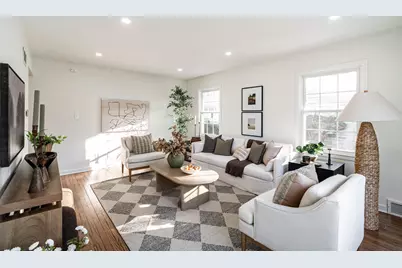 860 W La Salle Ave, Glendale, WI 53209 - Photo 1