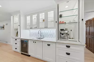 10270 N Range Line Ct, Mequon, WI 53092 - Photo 9