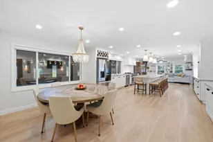 10270 N Range Line Ct, Mequon, WI 53092 - Photo 5