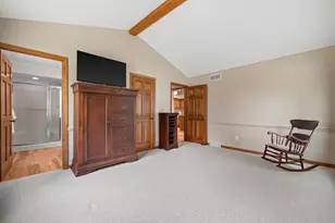 3827 S Oakbrook Dr, Greenfield, WI 53228 - Photo 13