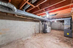 805 S Imperial Dr, Hartland, WI 53029 - Photo 13