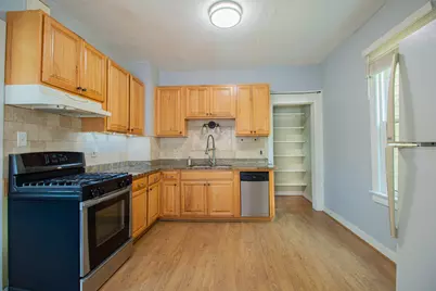 2715 N Oakland Ave, Milwaukee, WI 53211 - Photo 15