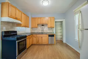 2715 N Oakland Ave, Milwaukee, WI 53211 - Photo 15