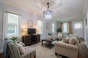 2715 N Oakland Ave, Milwaukee, WI 53211 - Photo 11