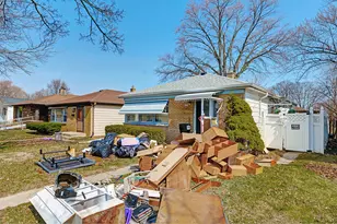 4646 N 72nd St, Milwaukee, WI 53218 - Photo 3