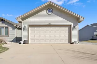 1280 Orchard Cir, Oconomowoc, WI 53066 - Photo 3