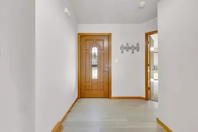 1280  Orchard Cir, Oconomowoc, WI 53066 - Photo 7