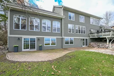 W277N3016  Rocky Point Rd, Pewaukee, WI 53072 - Photo 9