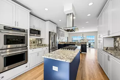 W277N3016  Rocky Point Rd, Pewaukee, WI 53072 - Photo 17