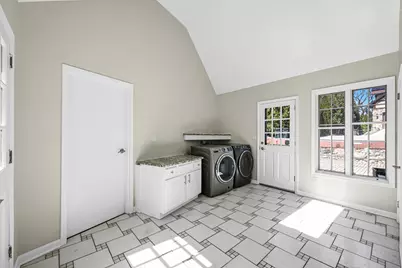W277N3016  Rocky Point Rd, Pewaukee, WI 53072 - Photo 17