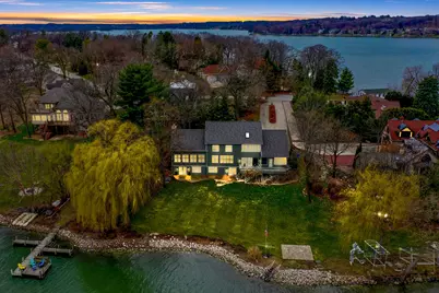 W277N3016  Rocky Point Rd, Pewaukee, WI 53072 - Photo 3