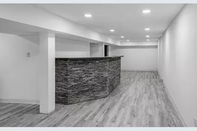 3572 S Sunset Dr, Greenfield, WI 53220 - Photo 11