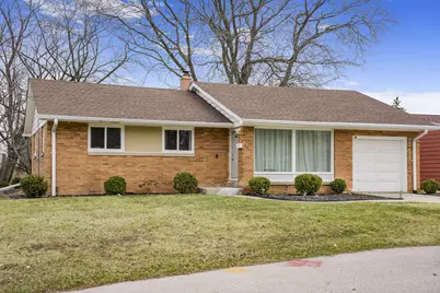 3572 S Sunset Dr, Greenfield, WI 53220 - Photo 29