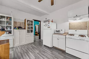 6027 18th Ave, Kenosha, WI 53143 - Photo 9