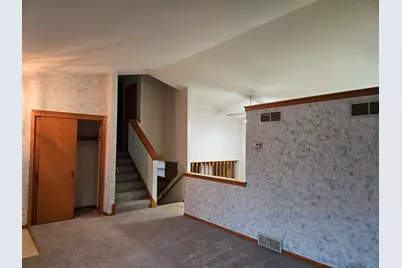 9325 W Darnel Ave, Milwaukee, WI 53224 - Photo 9