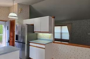 9325 W Darnel Ave, Milwaukee, WI 53224 - Photo 5