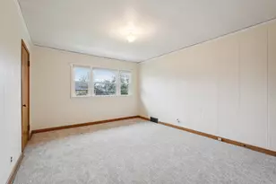 4858 N Shoreland Ave, Whitefish Bay, WI 53217 - Photo 13