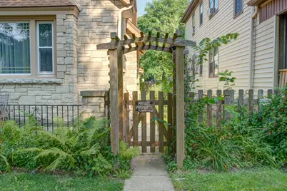2640 N 48th St, Milwaukee, WI 53210 - Photo 17