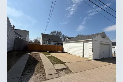 2566 S 64th St, Milwaukee, WI 53219 - Photo 31