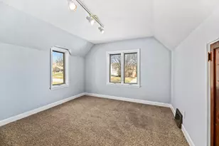 2505 N 82nd St, Wauwatosa, WI 53213 - Photo 27