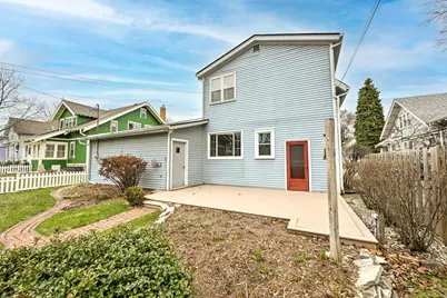 8205  Chestnut St, Wauwatosa, WI 53213 - Photo 33