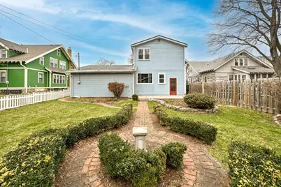 8205  Chestnut St, Wauwatosa, WI 53213 - Photo 35