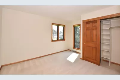 1104  Riverway Ct, Pewaukee, WI 53072 - Photo 47