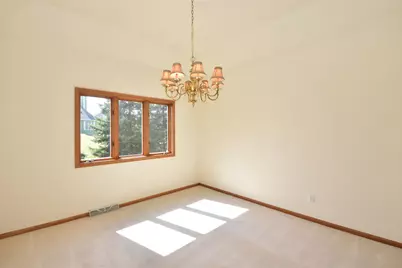 1104  Riverway Ct, Pewaukee, WI 53072 - Photo 11