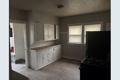 2838 N 40th St #2840, Milwaukee, WI 53210 - Photo 11