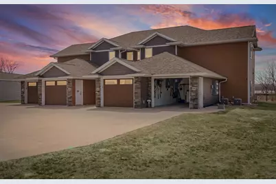 3808  Sunnyside Dr, La Crosse, WI 54601 - Photo 1
