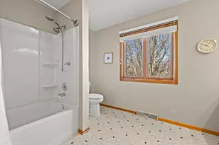 1721 Centennial Ln, Racine, WI 53406 - Photo 23