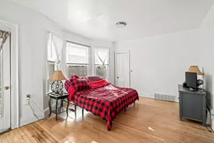 1712 E Park Pl, Milwaukee, WI 53211 - Photo 25