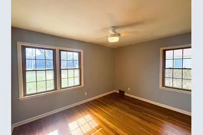 733 N Glenn Dr, Waukesha, WI 53188 - Photo 13