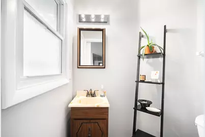 1230  Fox Point Dr, Waukesha, WI 53189 - Photo 13